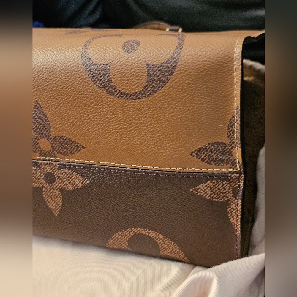 Monogram Giant OnTheGo GM Tote Reverse Canvas Brown Torron Handles Italy - Picture 7 of 17